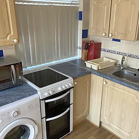 Harman 1 & 2 3* Leeds (West Yorkshire)