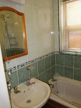 Harman Self-catering Free Wifi & Parking 3*