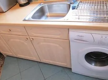 Harman Self-catering Free Wifi & Parking Hotel Leeds (West Yorkshire)